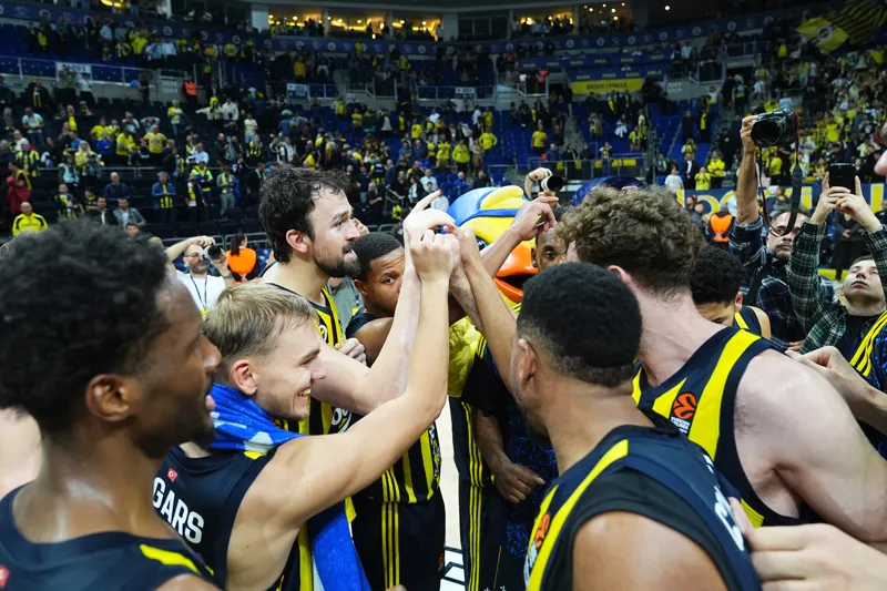 THY AVRUPA LİGİ LİDERİ: FENERBAHÇE BEKO