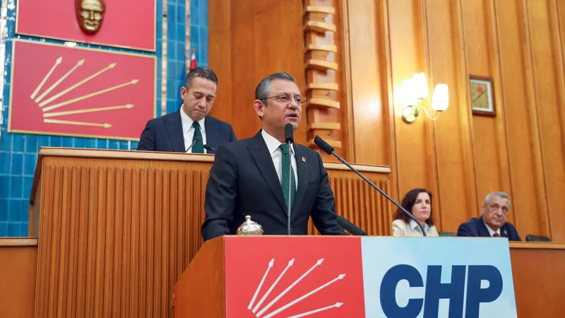 CHP LİDERİ ÖZEL