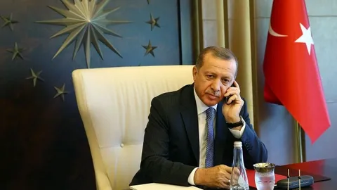 Cumhurbaşkanı Erdoğan’dan A Millî Futbol Takımı‘na Tebrik Telefonu