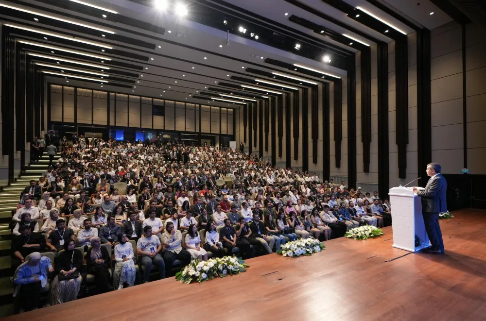 BAKAN TEKİN, YLSY BURSİYERLERİNE YÖNELİK 