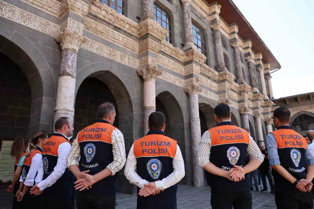 Turizm Polisleri Görev Başında 