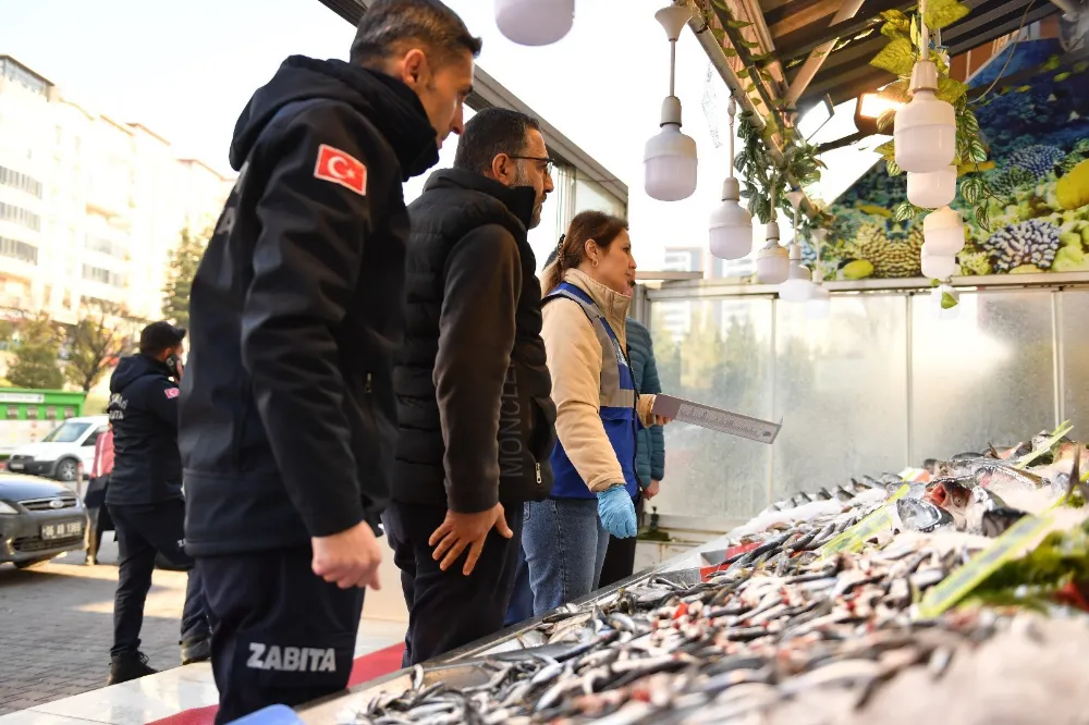 ALTINDAĞ’DA BALIK TEZGAHLARI MERCEK ALTINDA 