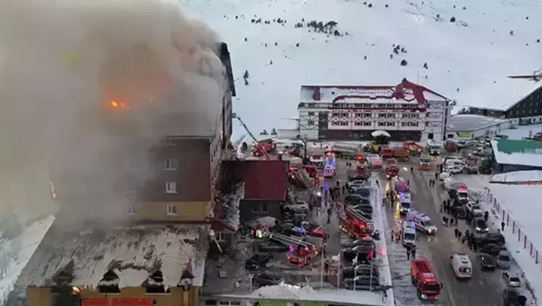 KARTALKAYA KAYAK MERKEZİNDE YANGIN...