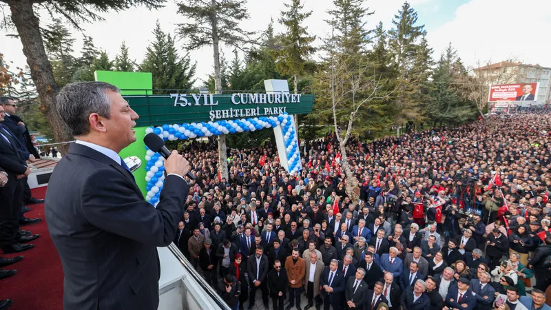 CHP GENEL BAŞKANI ÖZGÜR ÖZEL EREĞLİ