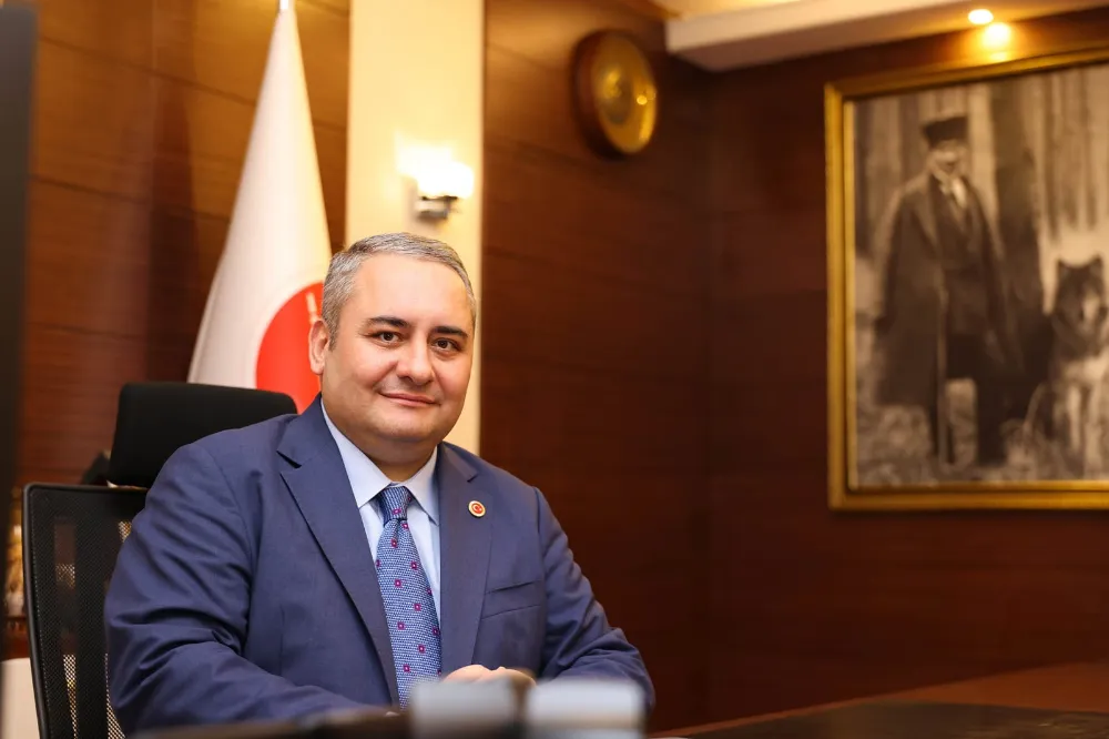 KEÇİÖREN BELEDİYE BAŞKANI DR. MESUT ÖZARSLAN’DAN CUMHURİYET BAYRAMI MESAJI