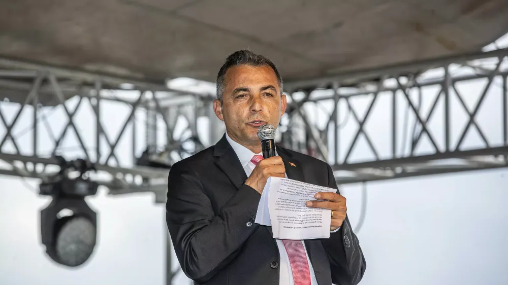 Tutuklu bulunan Manavgat Belediye Başkanı Niyazi Nefi Kara, CHP