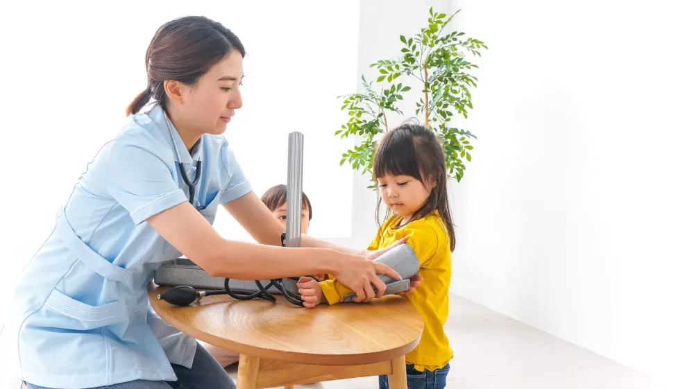 Çocuklarda yüksek tansiyon 20 yılda neredeyse ikiye katlandı 09:15 13.11.2025