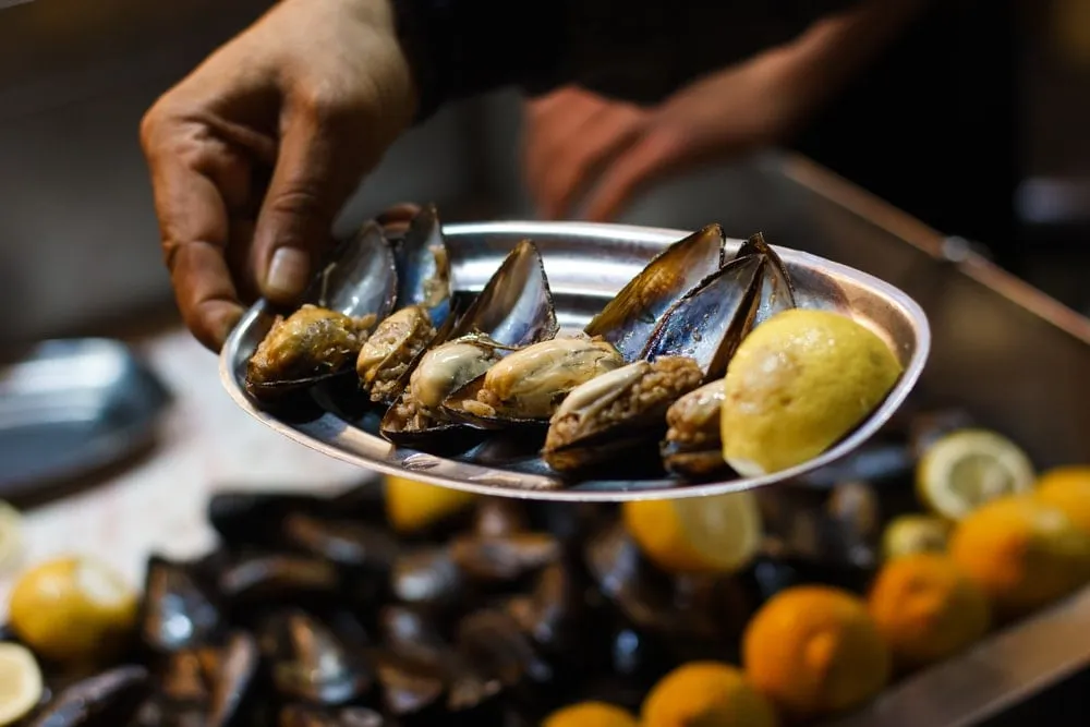 SOKAK LEZZETLERİ BESİN ZEHİRLENMESİ RİSKİNİ TETİKLİYOR