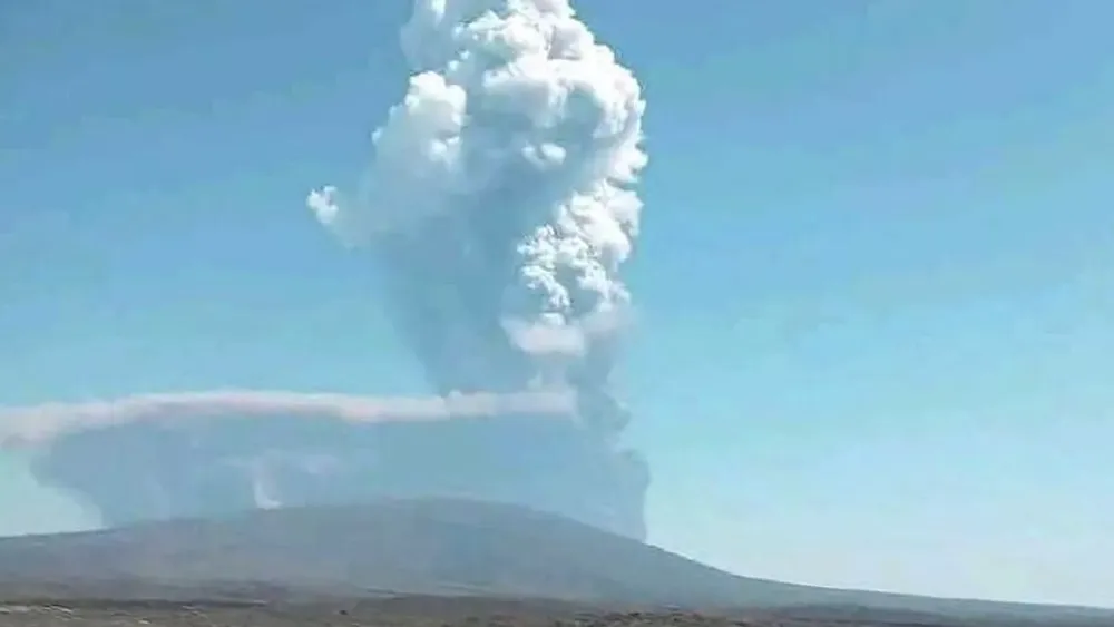 ON İKİ BİN YIL SONRA UYANDI