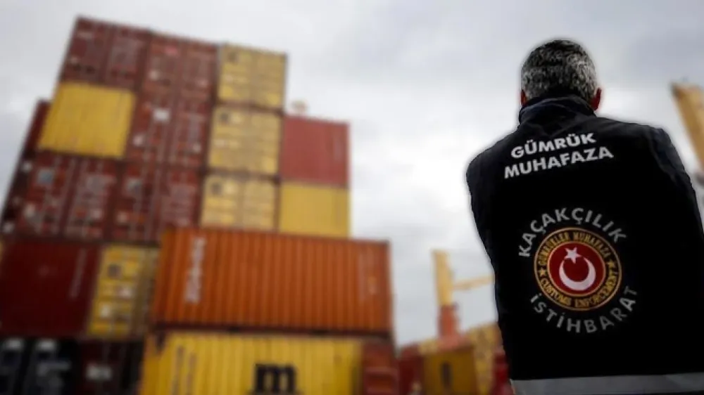 AMBARLI LİMANINDA KAÇAK SİGARA OPERASYONU