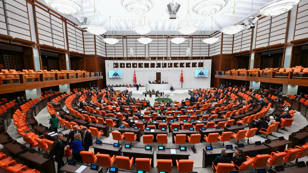 DOĞUM İZNİ 24 HAFTAYA ÇIKIYOR