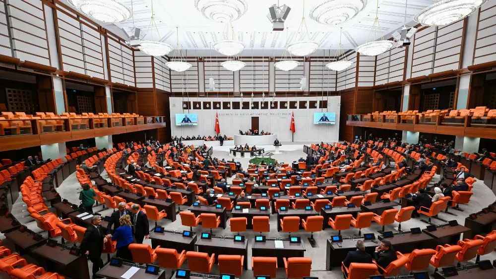 MHP TERÖRSÜZ TÜRKİYE RAPORUNU MECLİSE SUNDU