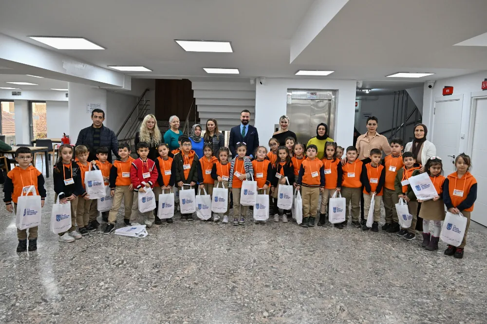 ABB KÜTÜPHANELERİ ŞENLENİYOR: “GENÇ ZİHİNLER KÜTÜPHANEDE” PROJESİ BAŞLADI