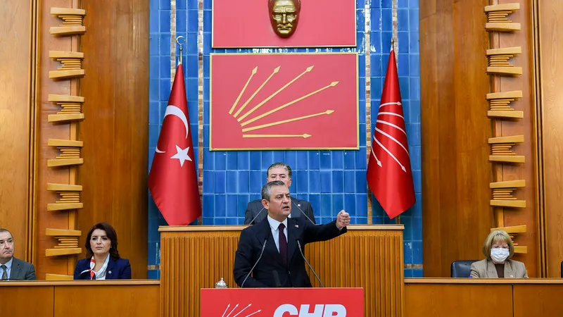 CHP LİDERİ ÖZEL: SORUMLU SİZSİNİZ 