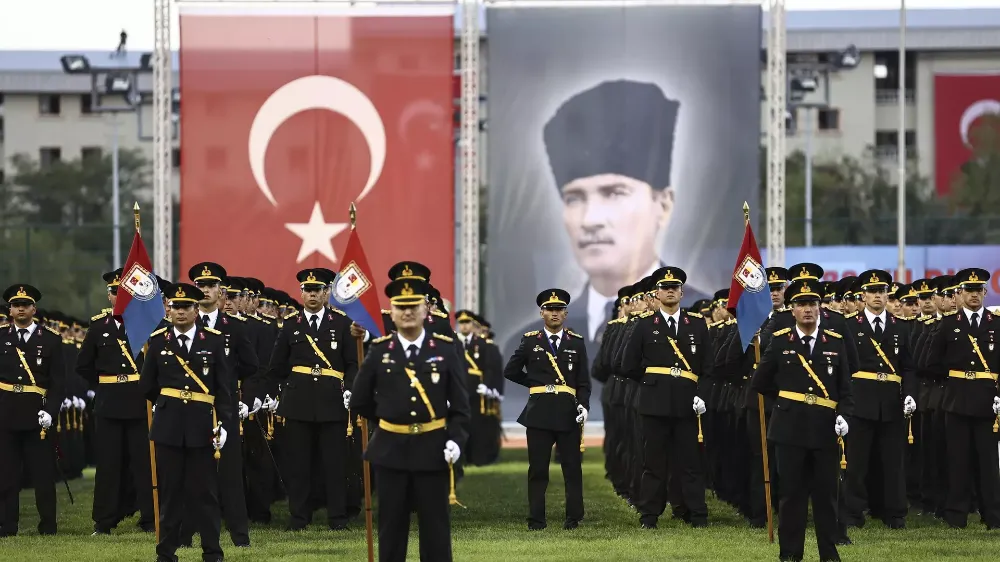 Yönetmelik değişti: Askeri öğrenciler yatay geçiş yapamayacak