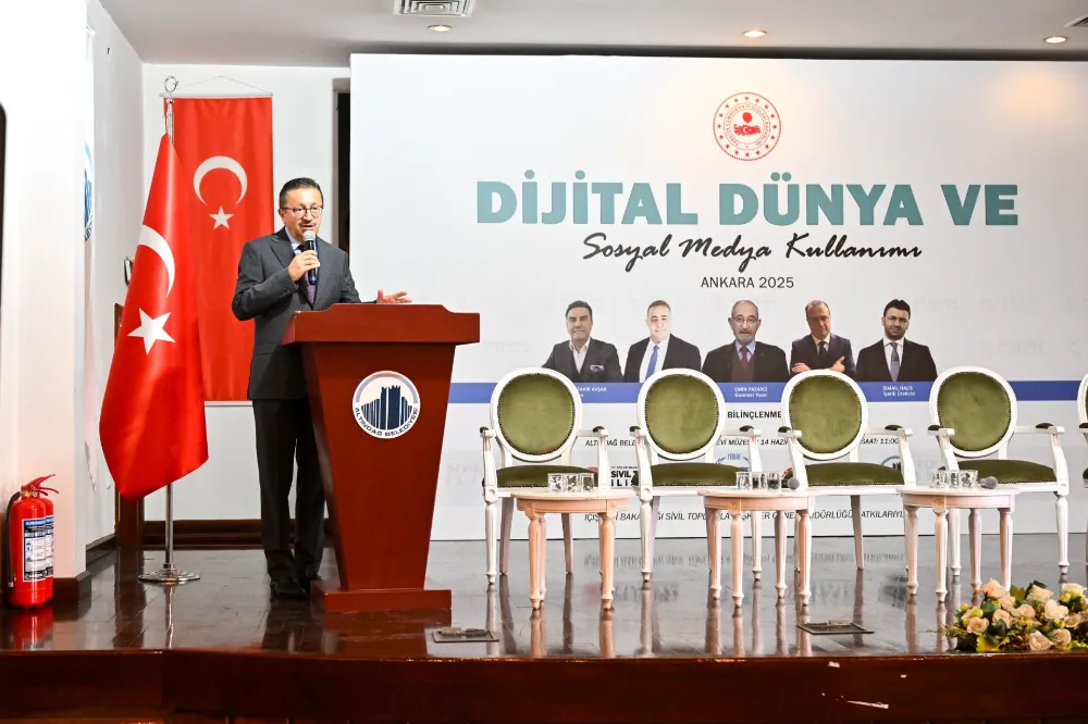 “DİJİTAL DÜNYA VE SOSYAL MEDYA KULLANIMI” ALTINDAĞ’DA KONUŞULDU