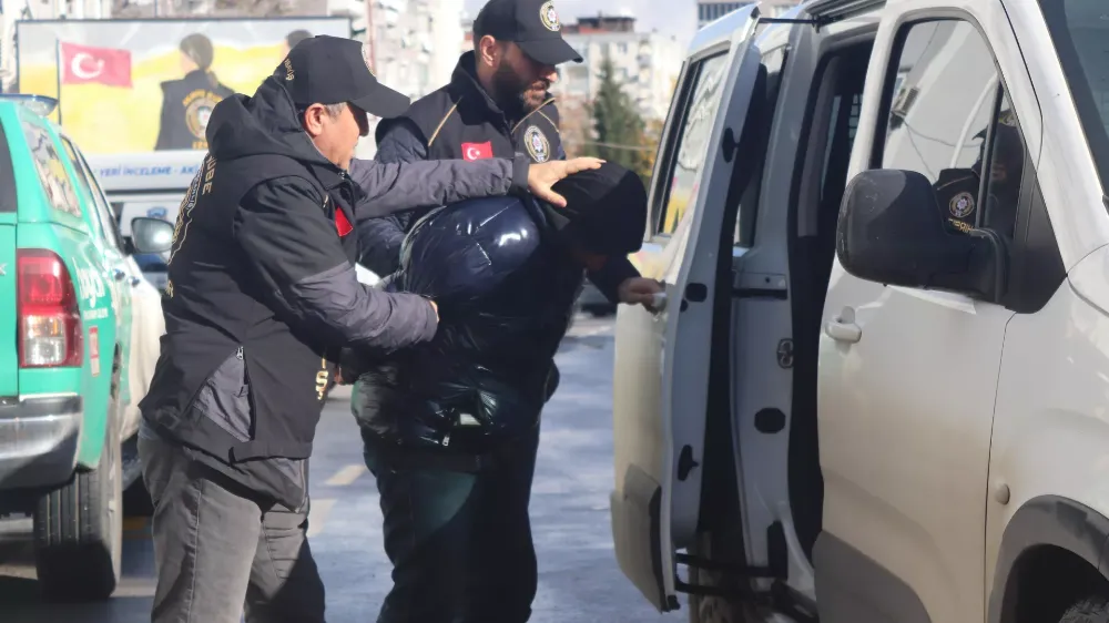 RESTORAN ZİNCİRİNE FETÖ OPERASYONU 