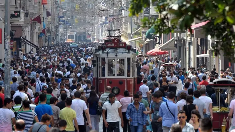 GEÇEN YIL 2.7 MİLYON KİŞİ GÖÇ ETTİ
