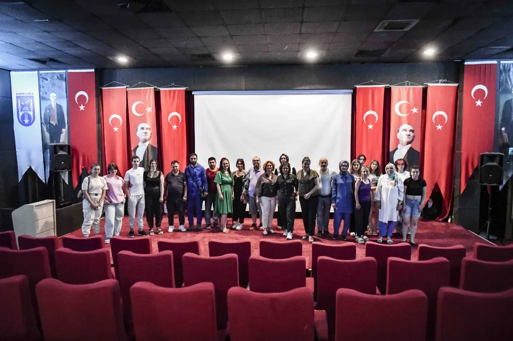 BAŞKENT’TE “MAHALLEDE TİYATRO VAR!”