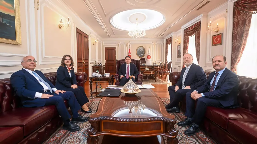 Adalet Bakanı Tunç