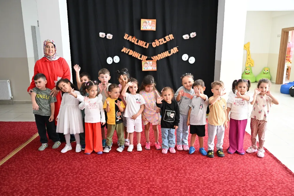 ALTINDAĞLI MİNİKLERE GÖZ TARAMASI DEVAM EDİYOR