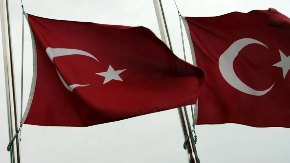 FİLENİN SULTANLARI, 12 DEV ADAM VE A MİLLİ TAKIMIMIZ SAHADA