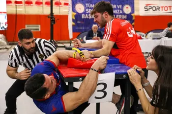 ŞAMPİYONLUK İÇİN BİLEKLER BURDUR